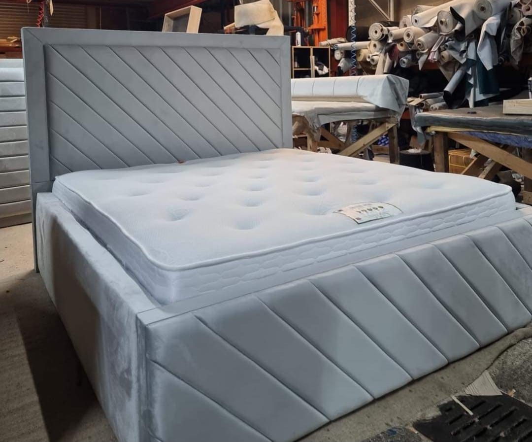 luxurious features bed